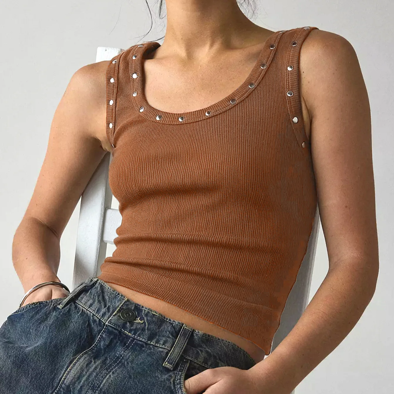 Y2K توب قصير مضلع بدون أكمام ب - مراجعة Tank Top Ribbed وسعره
